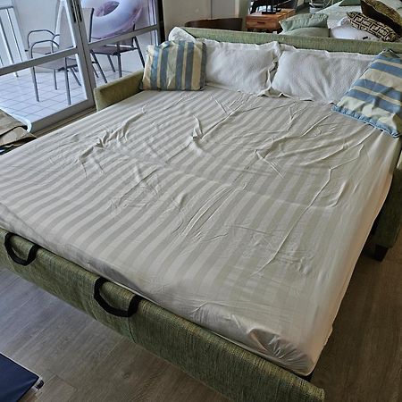 Ilikai Hotel Condo With Kitchen And Ocean View Гонолулу Экстерьер фото